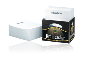 Originelle Notizzettelbox in der Form und im Design eines Krombacher Bierkastens.