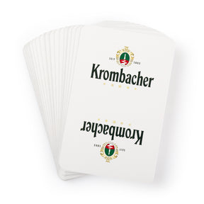 Fächerförmig angeordneter Stapel Spielkarten mit dem Krombacher-Logo auf der Rückseite