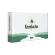 Weiße Verpackung mit grünem Landschaftsmotiv und Schriftzug 'Krombacher'
