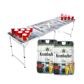 Klappbarer Beer-Pong-Tisch mit Krombacher-Logo und roten Bechern sowie zwei 2er-Pack Krombacher Pils Frische-Fässchen