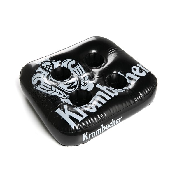 Aufblasbares schwarzes Tablett mit vier runden Vertiefungen und weißem Krombacher-Logo.