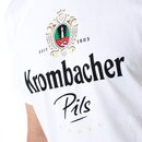 Krombacher Pils Logo auf einem weißen T Shirt.