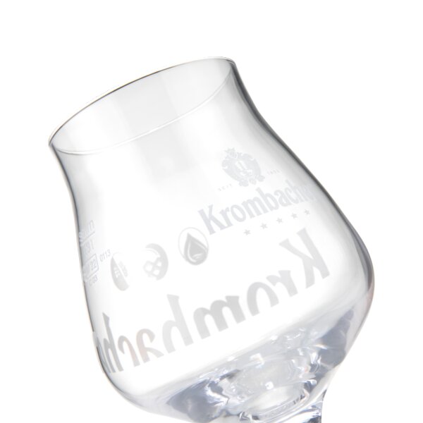 Detailbild des Sommelier Glases mit Krombacher Branding.