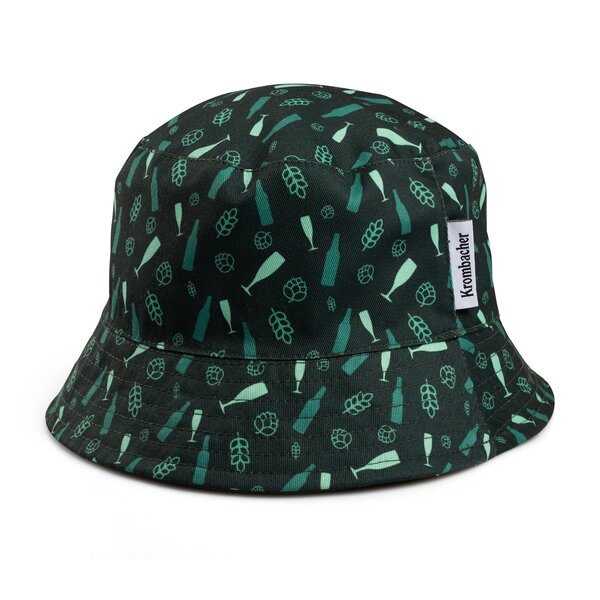 Dunkelgrüner Bucket Hat mit hellgrünem Muster aus Bierflaschen, Hopfen und Biergläsern, mit weißem Label.