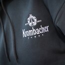 Dunkelgrüner Hoodie mit weißem Krombacher-Logo und Schriftzug auf der Brust aufgestickt