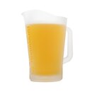 Pitcher aus Milchglas mit Henkel gefüllt mit Krombacher Pils und Logo vorne drauf.