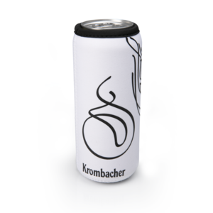 Weißer Dosenkühler mit schwarzer Linienzeichnung und Schriftzug 'Krombacher' am unteren Rand.